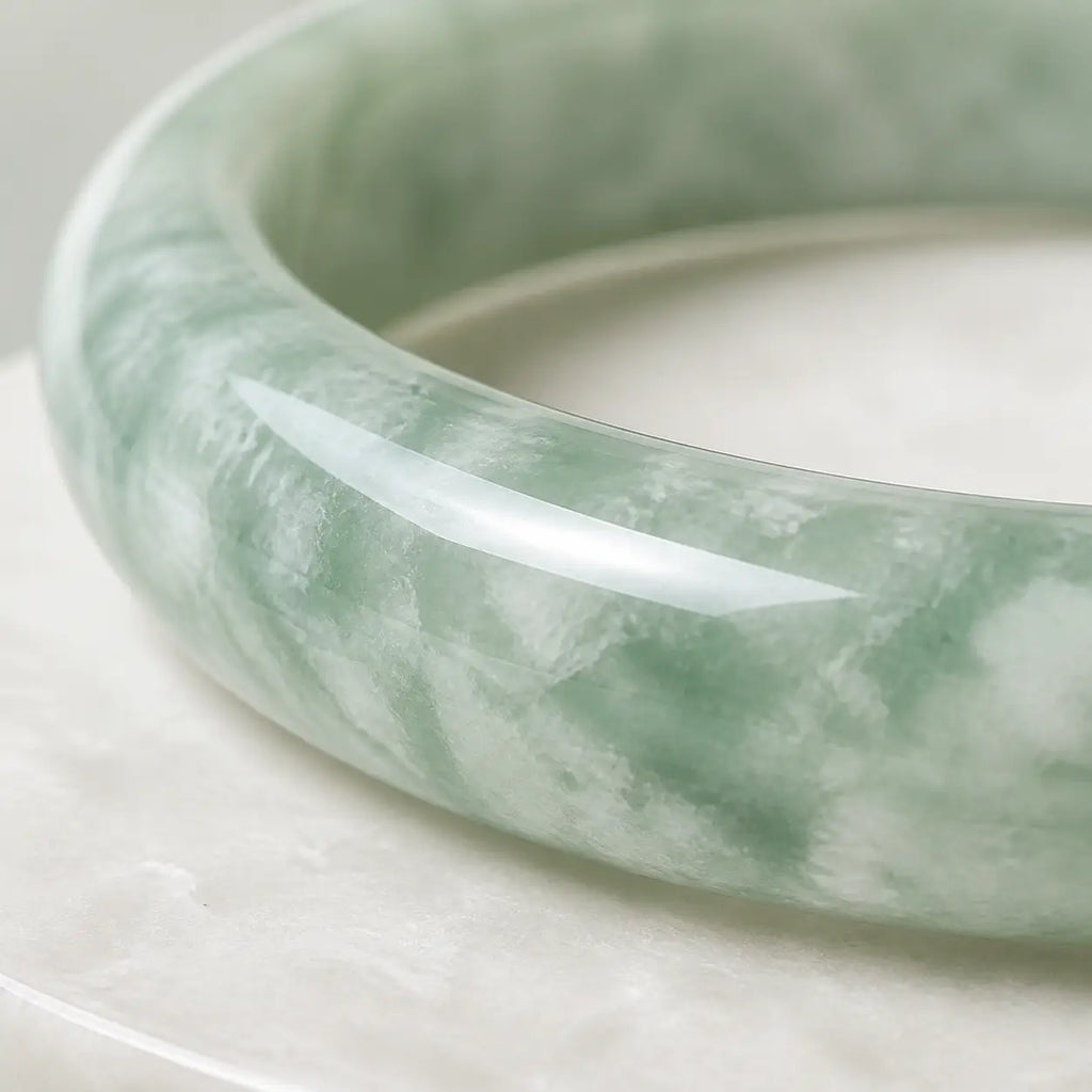 Song Yne Natural Jade Prosperity & Protection Bangle