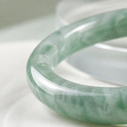 Song Yne Natural Jade Prosperity & Protection Bangle