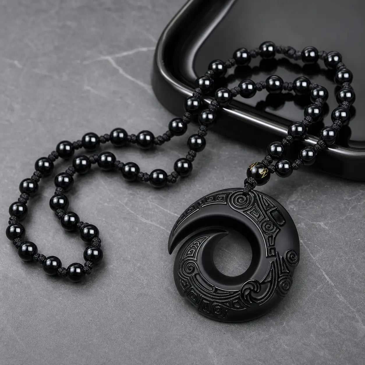 Song Yne Obsidian Ice Obsidian Peace Buckle Strength Pendant