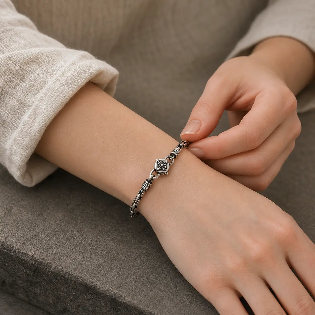 Song Yne Double Dorje Vajra Strength & Protection Bracelet