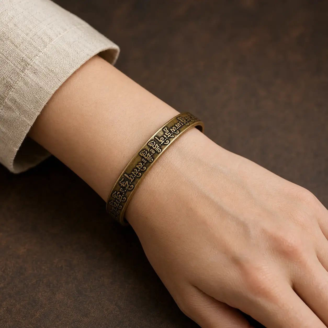 Song Yne Mahāpratisarā Mantra Healing & Protection Brass Bangle
