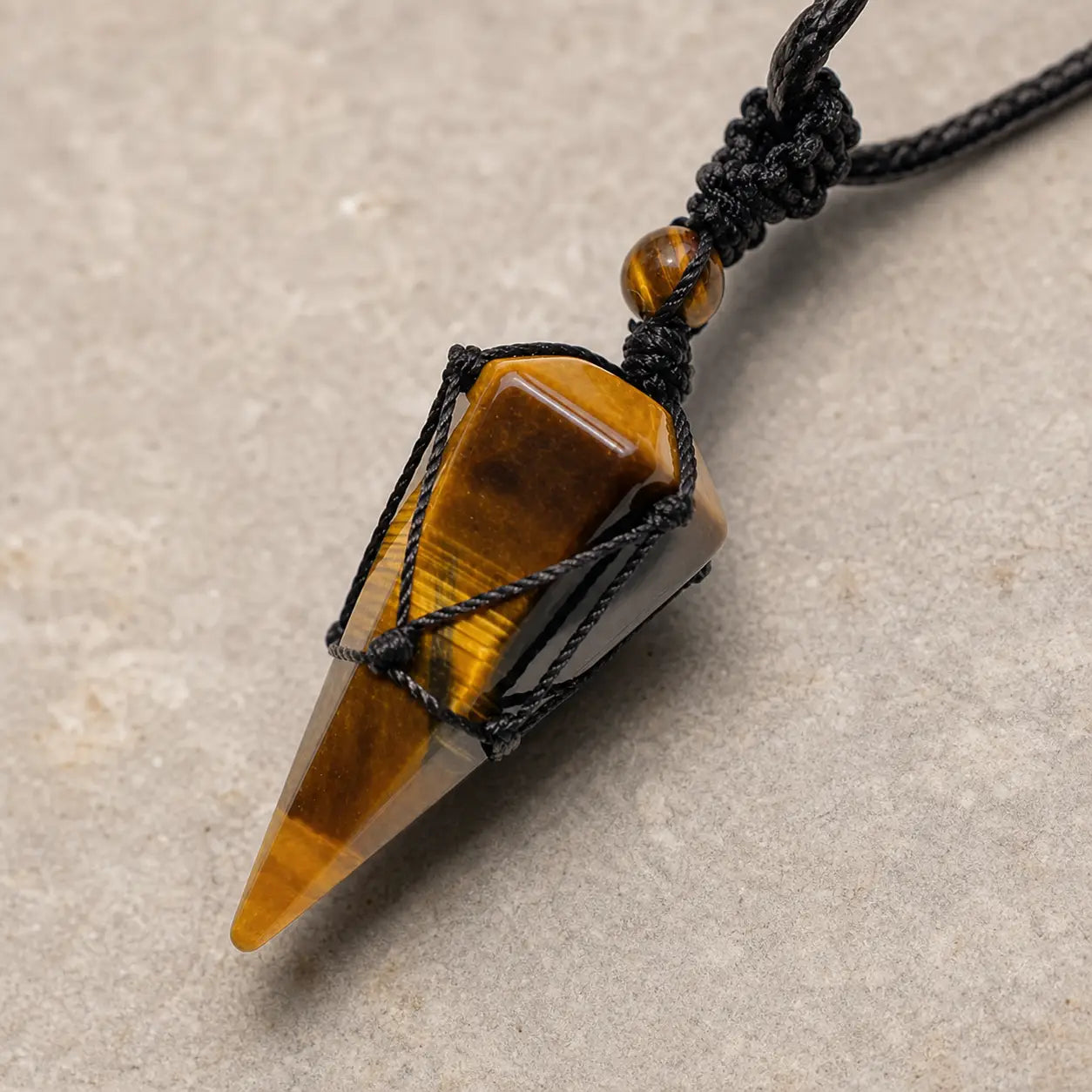 Song Yne Natural Stone Pointed Energy Pendant Necklace