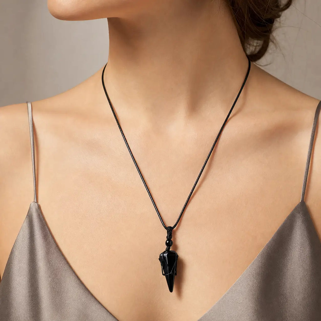Song Yne Natural Stone Pointed Energy Pendant Necklace