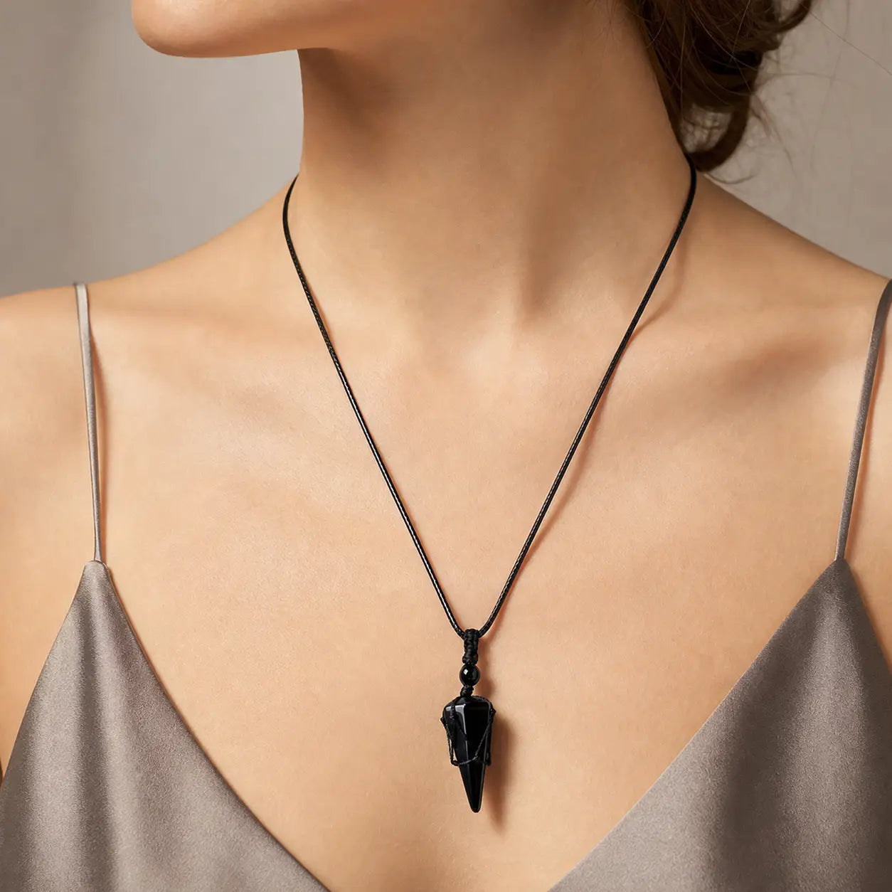 Song Yne Natural Stone Pointed Energy Pendant Necklace