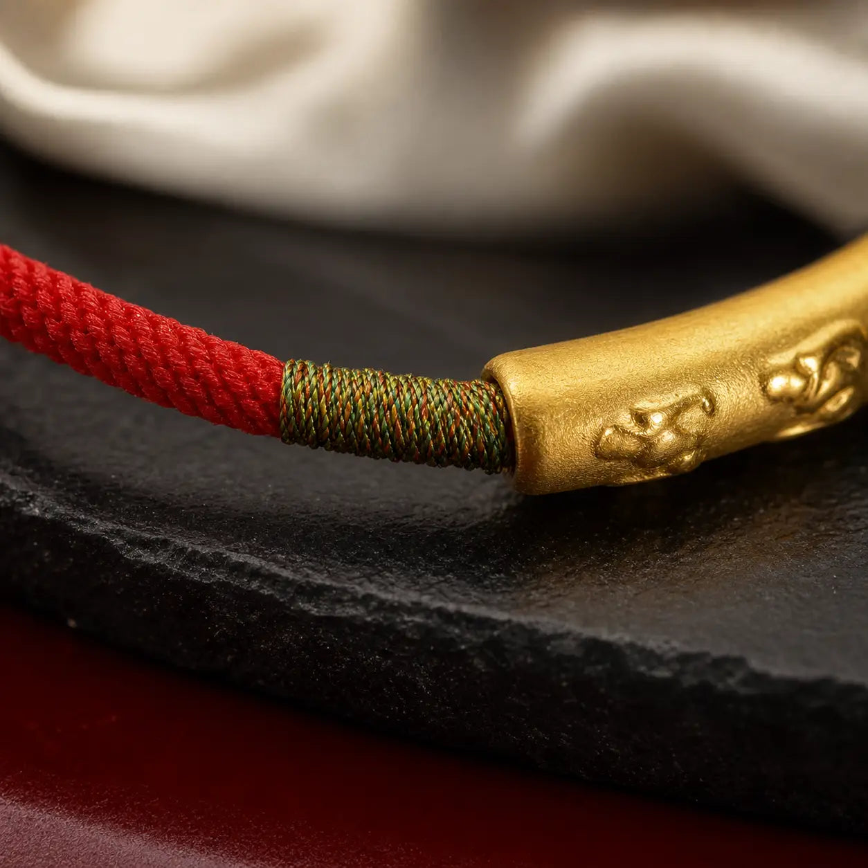 Song Yne Tibetan Om Mani Padme Hum Lucky Red String Bracelet