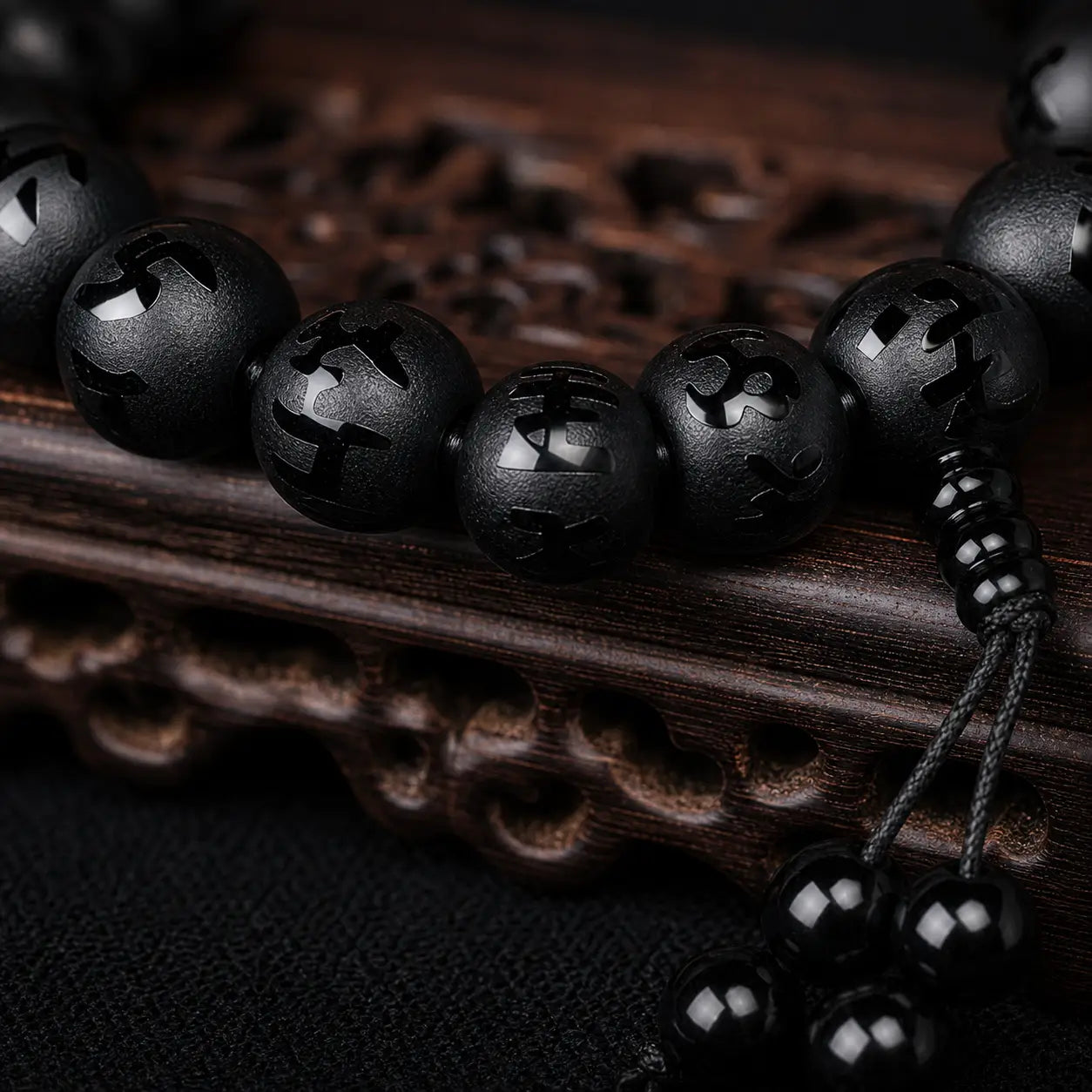 Song Yne White Crystal Black Onyx Om Mani Padme Hum Meditation Bracelet