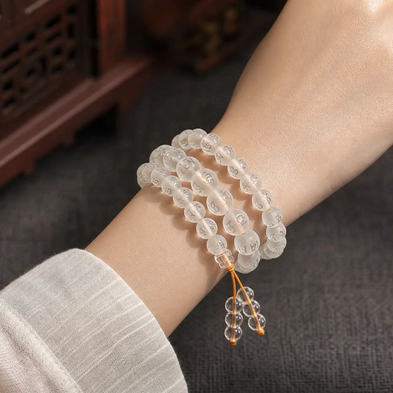 Song Yne White Crystal Black Onyx Om Mani Padme Hum Meditation Bracelet